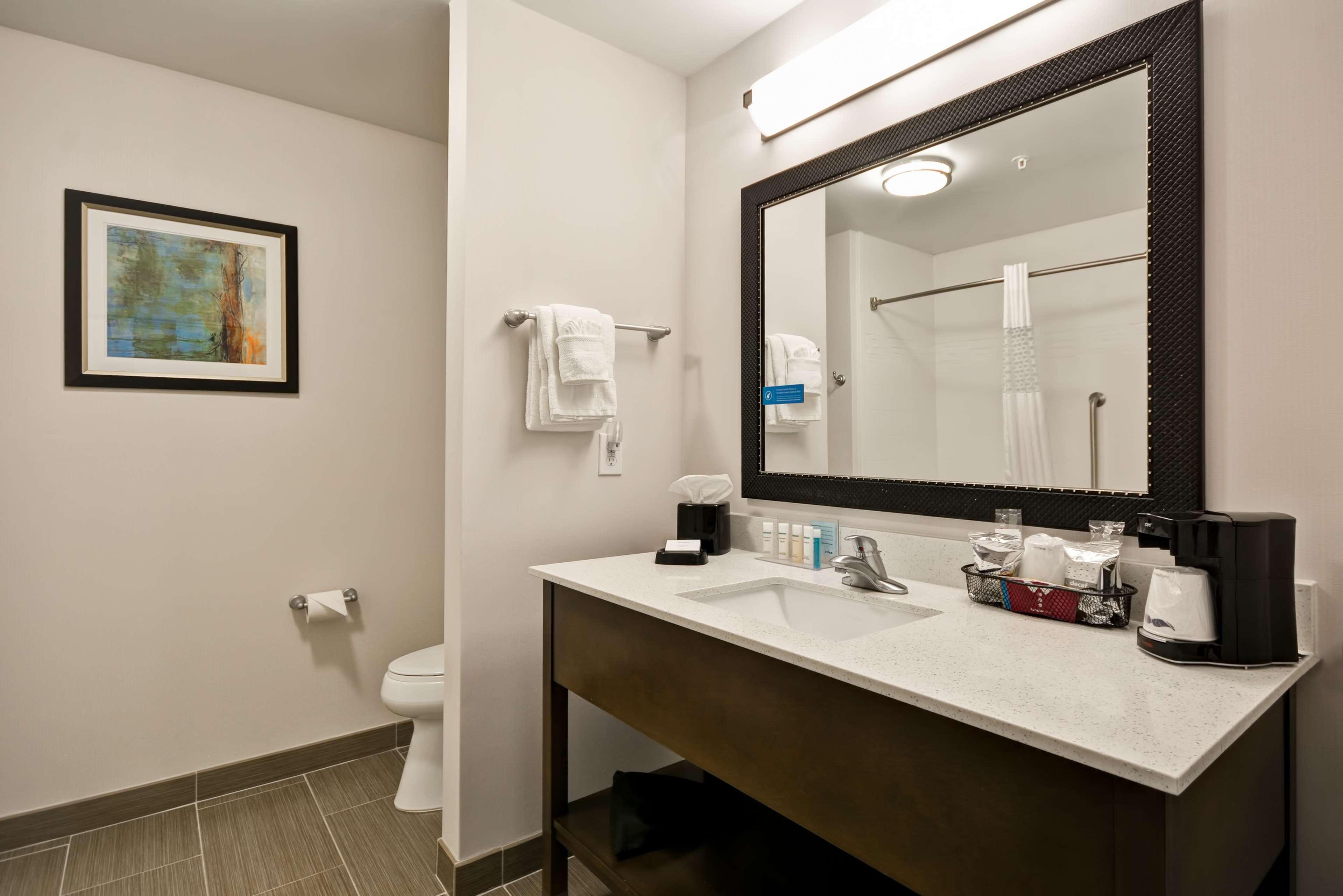 Hampton Inn Kenedy Bagian luar foto
