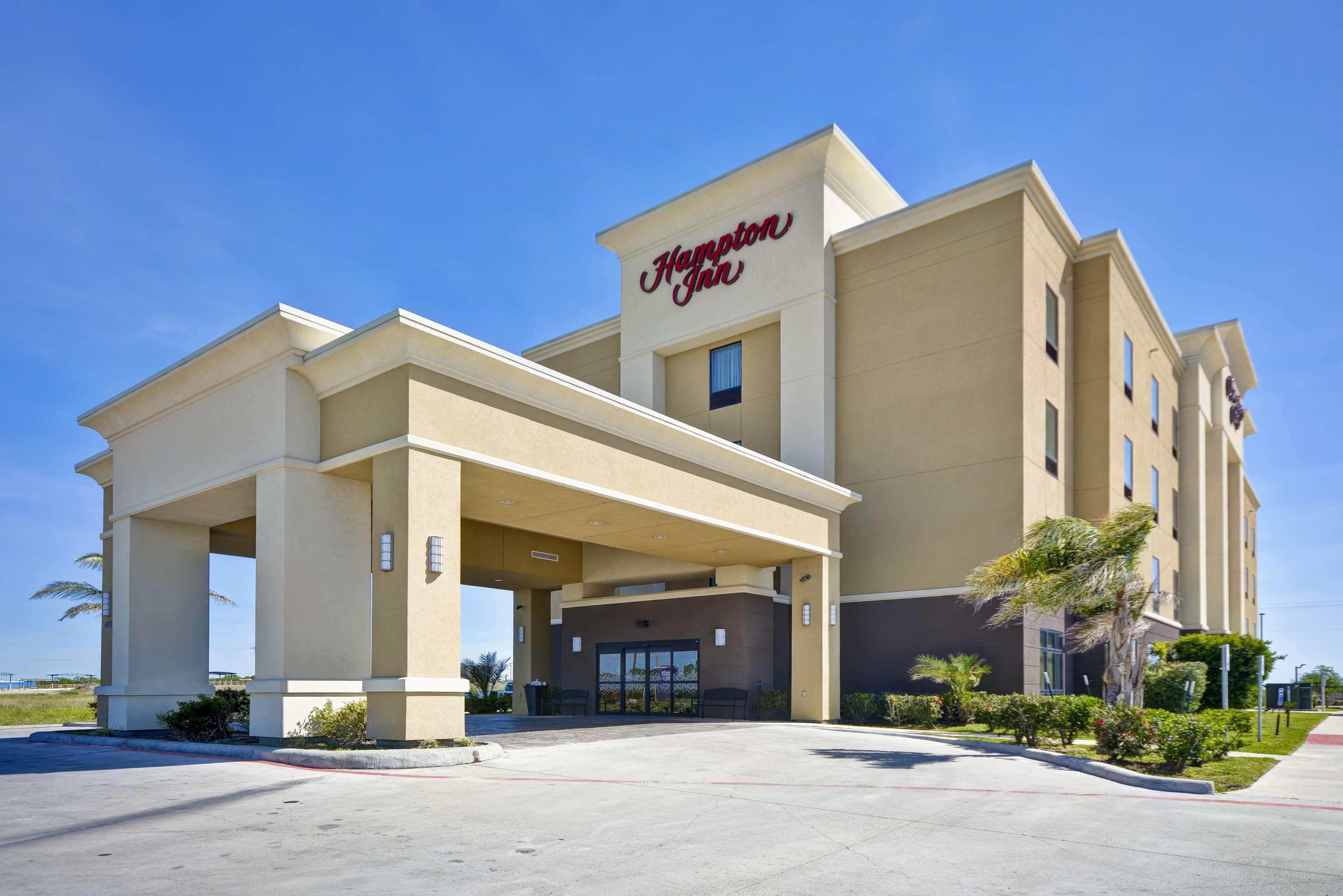 Hampton Inn Kenedy Bagian luar foto